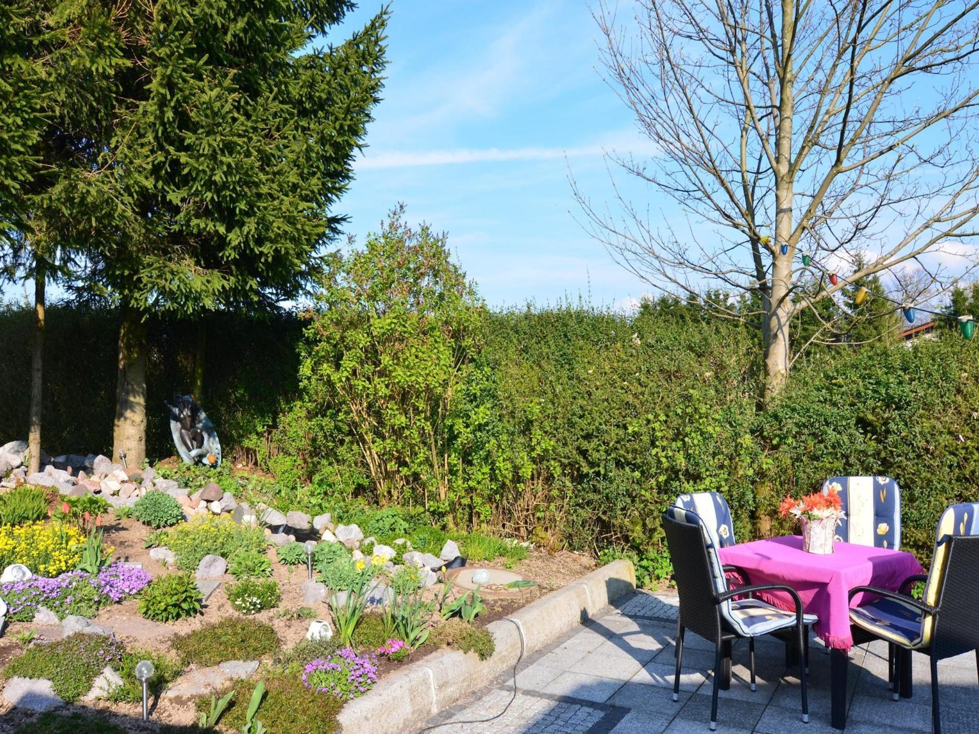 Holiday Home With Garden Neustadt am Rennsteig Zewnętrze zdjęcie