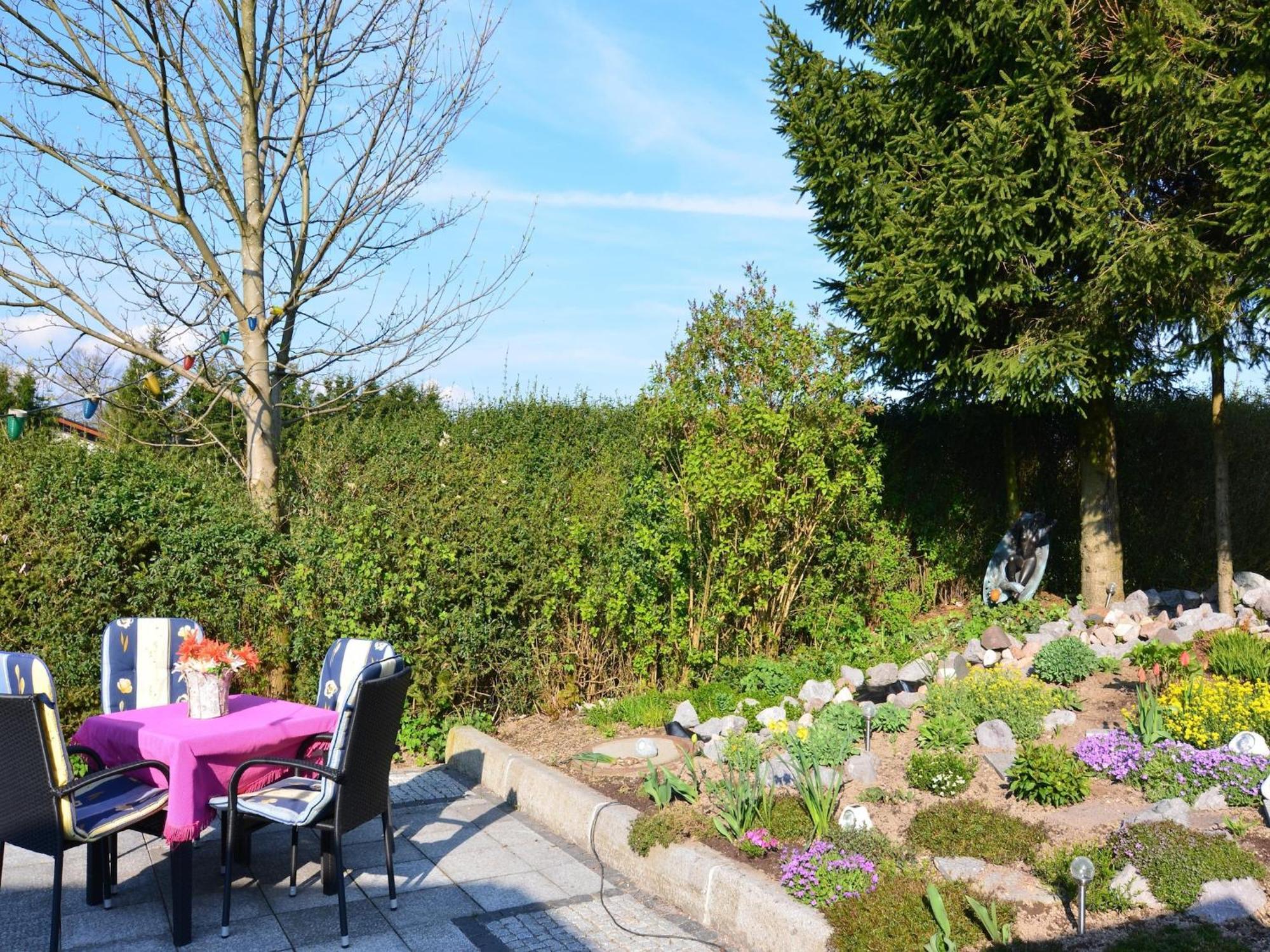 Holiday Home With Garden Neustadt am Rennsteig Zewnętrze zdjęcie