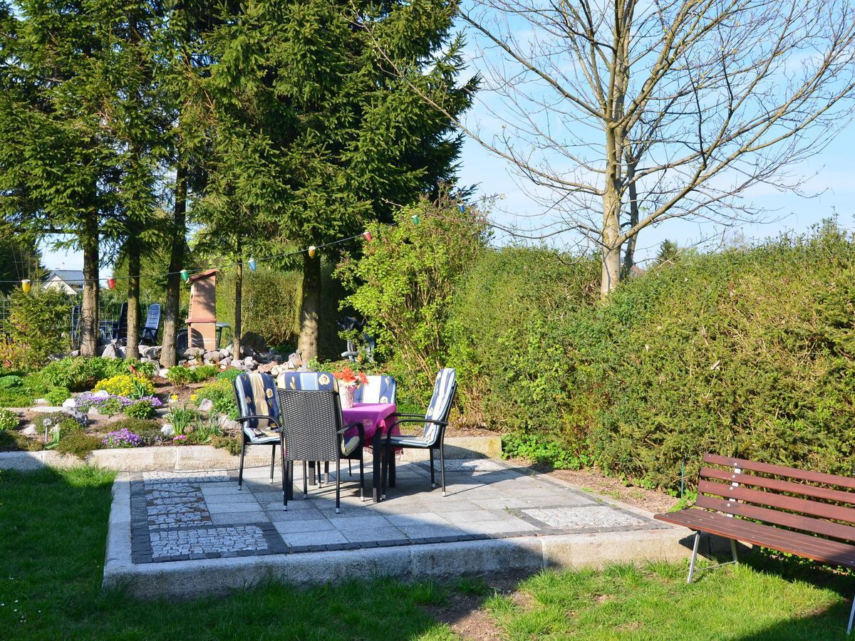 Holiday Home With Garden Neustadt am Rennsteig Zewnętrze zdjęcie