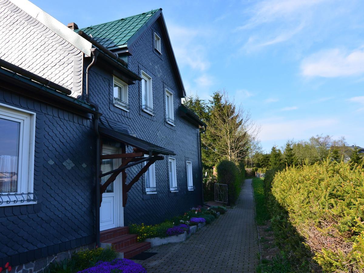 Holiday Home With Garden Neustadt am Rennsteig Zewnętrze zdjęcie